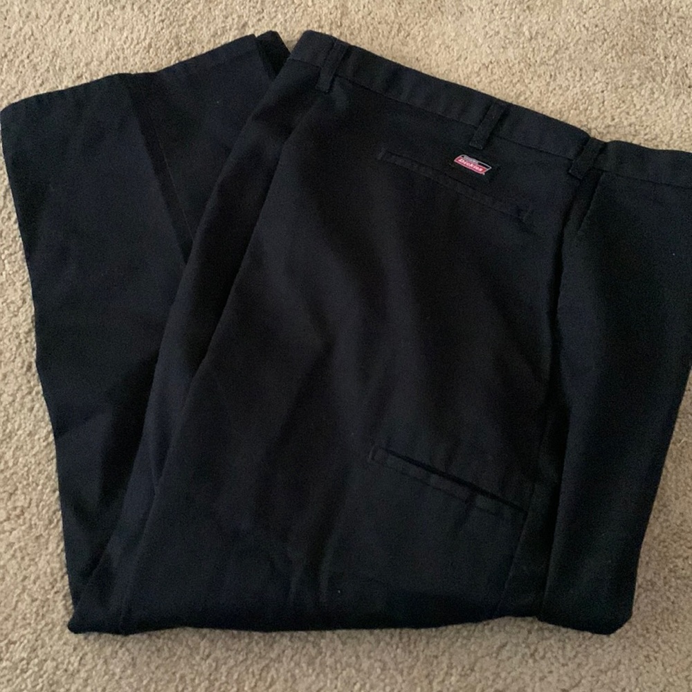 Dickies Black Pants Men’s 40 x 30 Worn 1 Time.